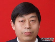 <b>洛阳地方文献收藏家崔书乾撰写藏头诗沐鸣平台</b>